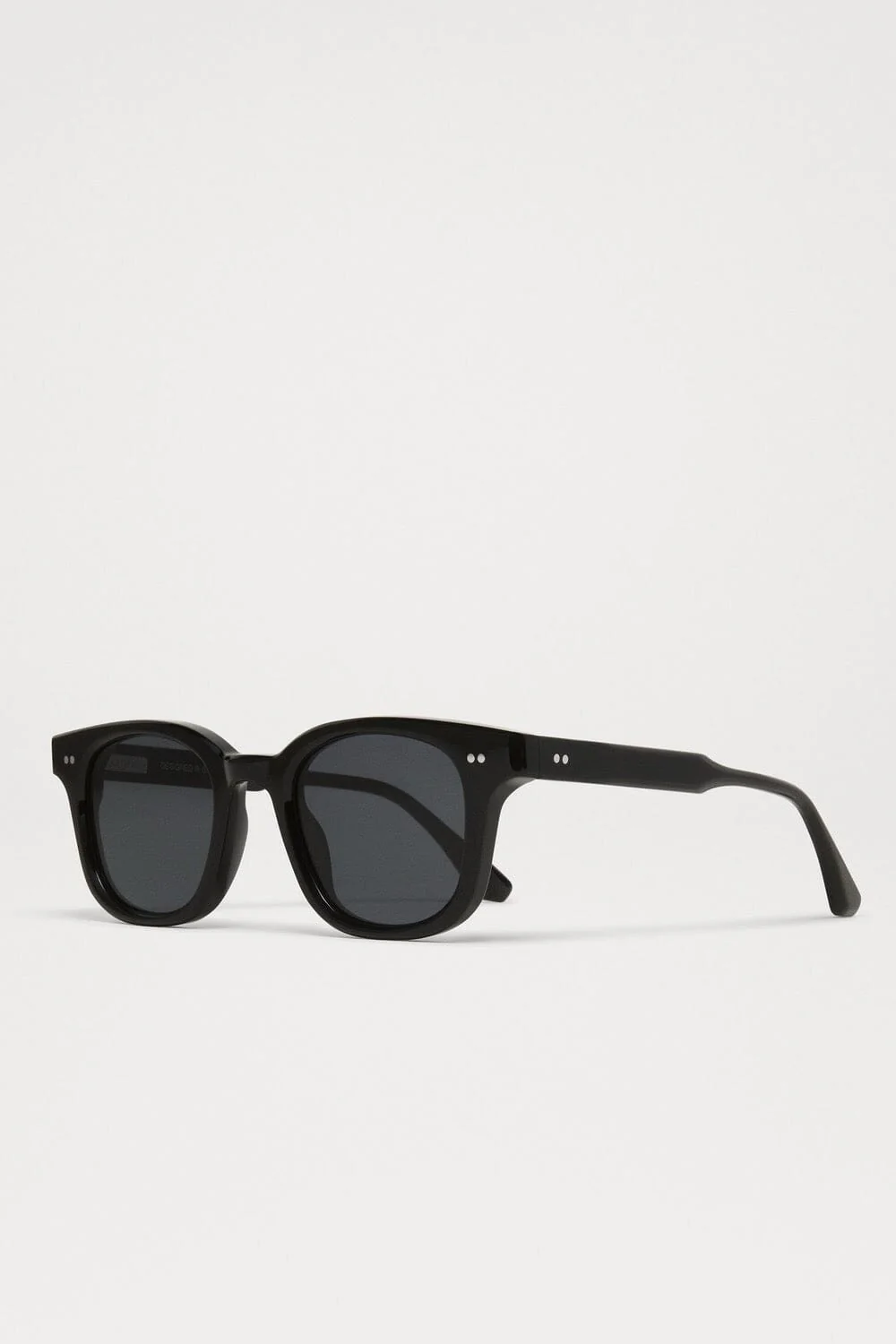 02 Sunglasses, Black - Image 4